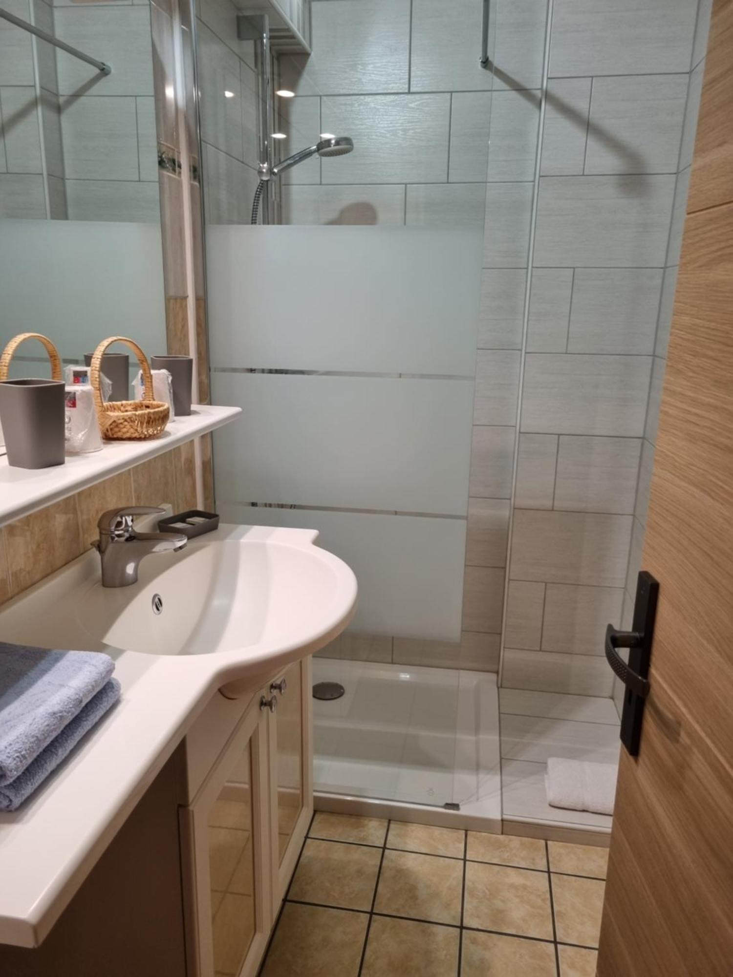 Hotel Bellevue Ayse Luaran gambar