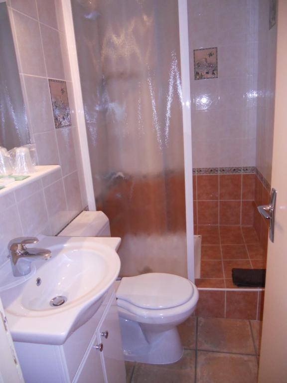 Hotel Bellevue Ayse Bilik gambar